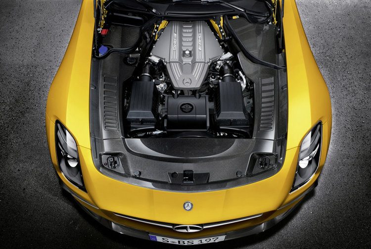 V8