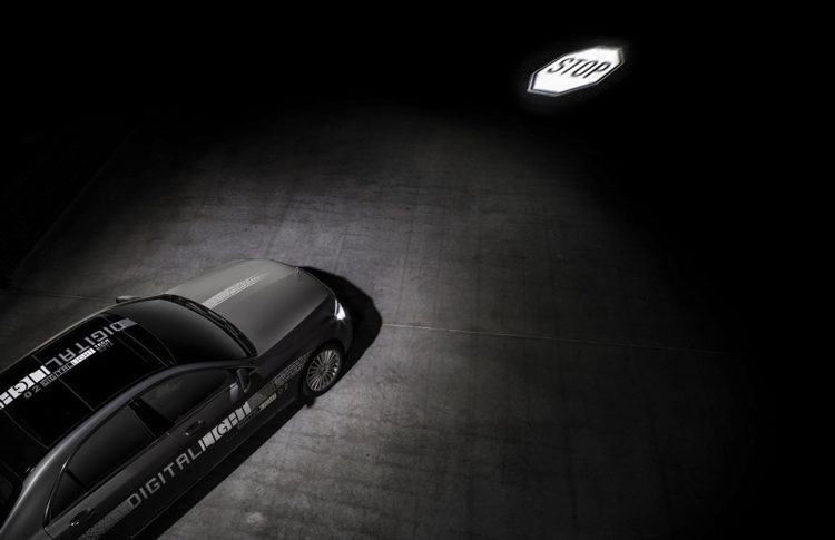 Mercedes Digital Light