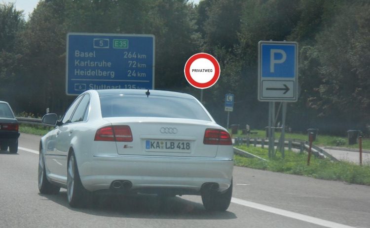 Audi-A8-privatweg-autobahn