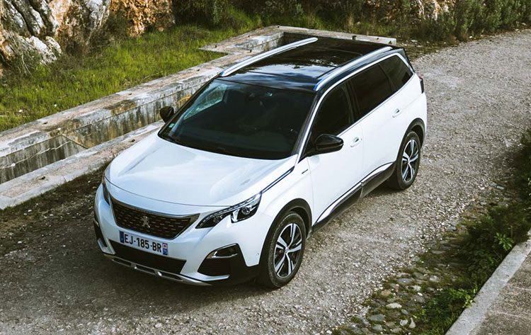 Peugeot 5008 2017 rijtest en video