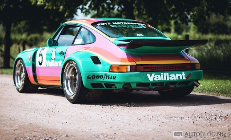 911