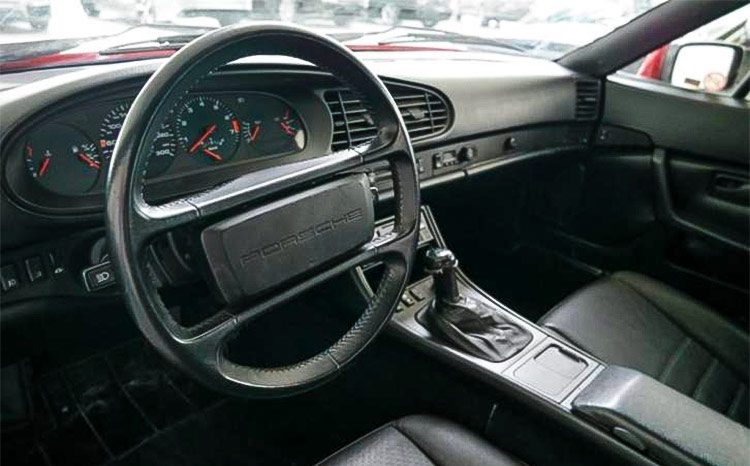 Porsche 944