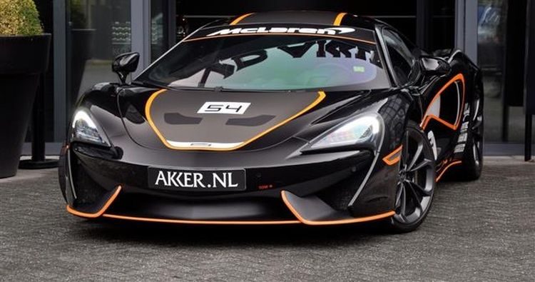 McLaren 540C GT4 van La Fuente