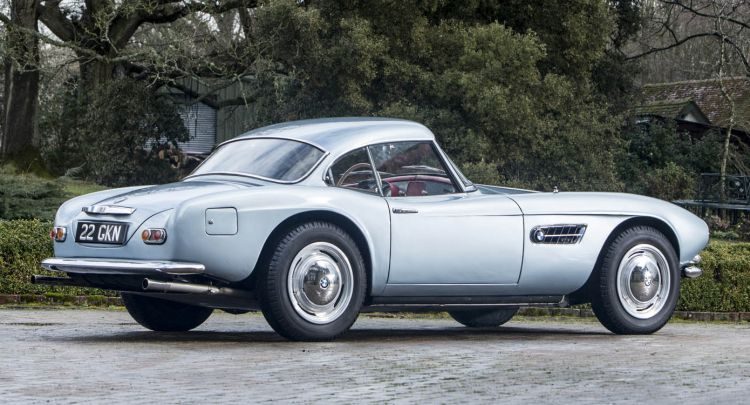 De beeldschone BMW 507 van Surtees