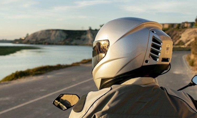 Motormuizen opgelet: er is een helm met airco!