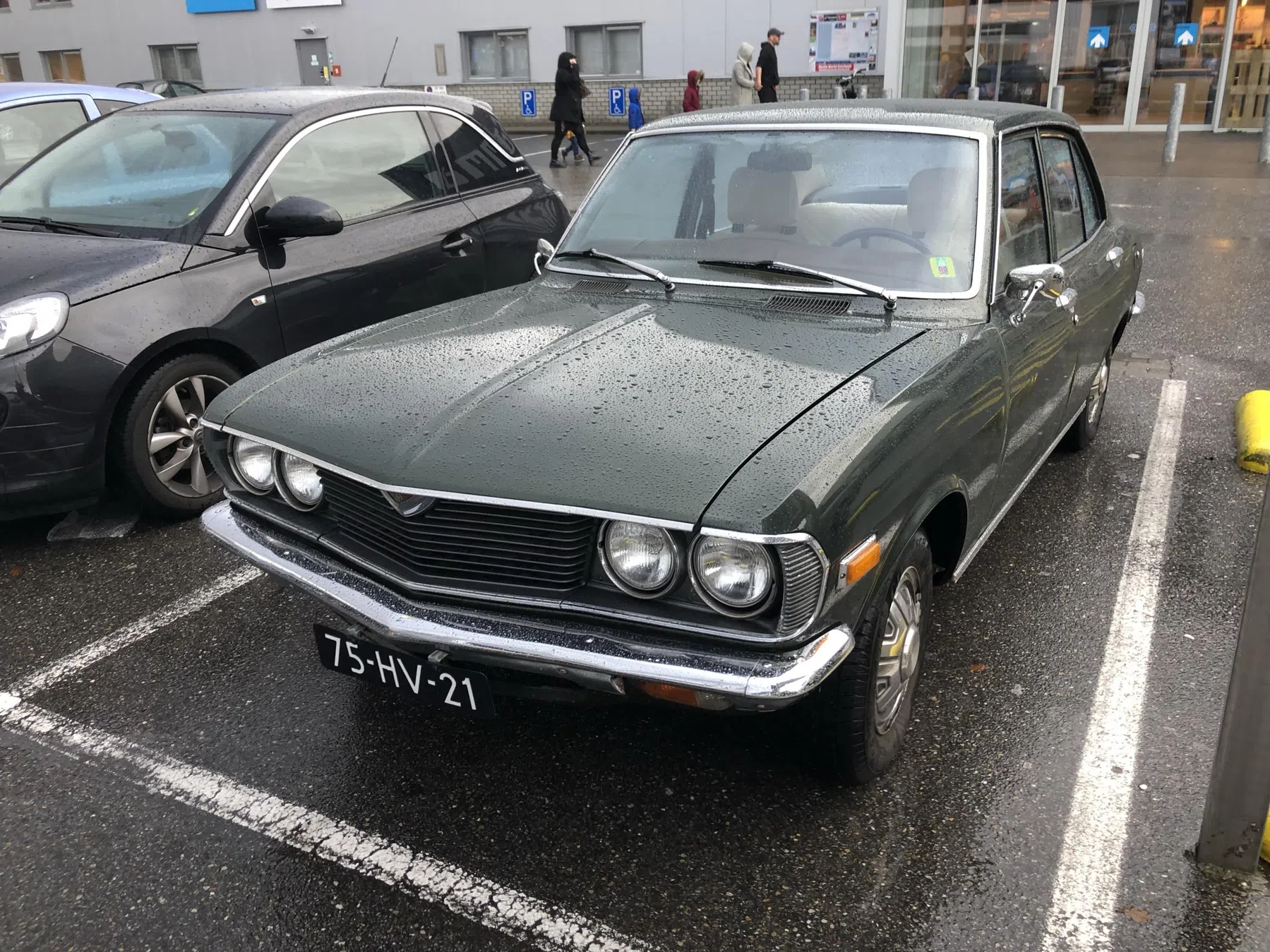 aj-140946-mazda-616-1976_01. aj-140946-mazda-616-1976_01.