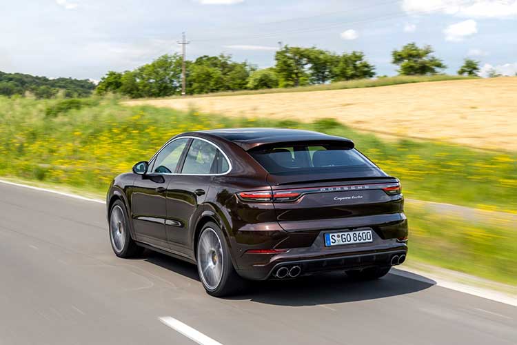 Porsche Cayenne Coupé Turbo rijtest en video