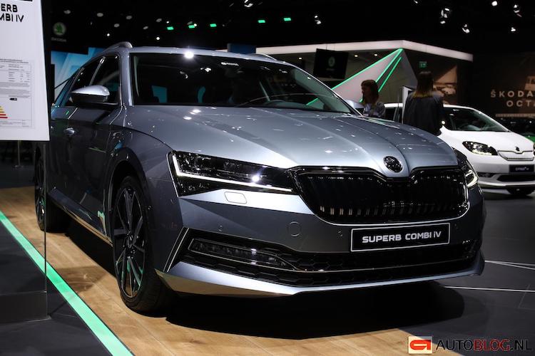 Superb iV