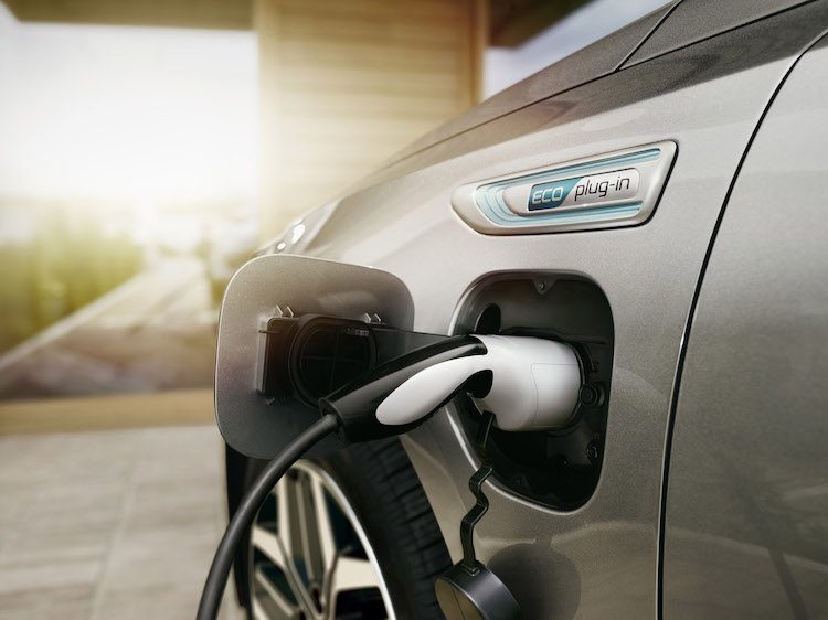 Prik voortaan een stekker in deze vlotte stationwagen