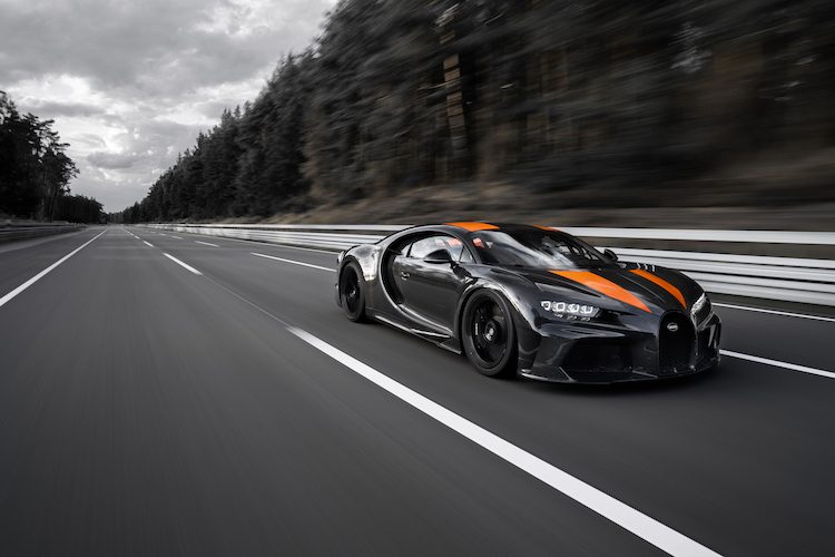 BREEK: Bugatti Chiron pakt snelheidsrecord (490 km/u)