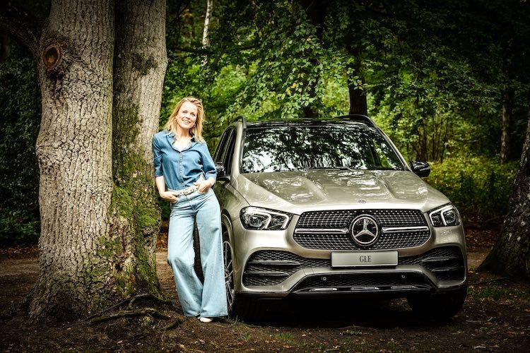 Ilse DeLange aan de Mercedes GLE