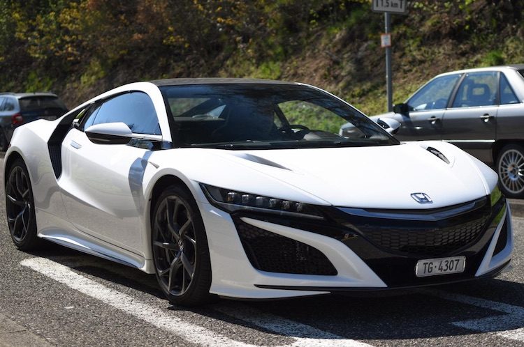 Honda smijt met kortingen om van de NSX af te komen