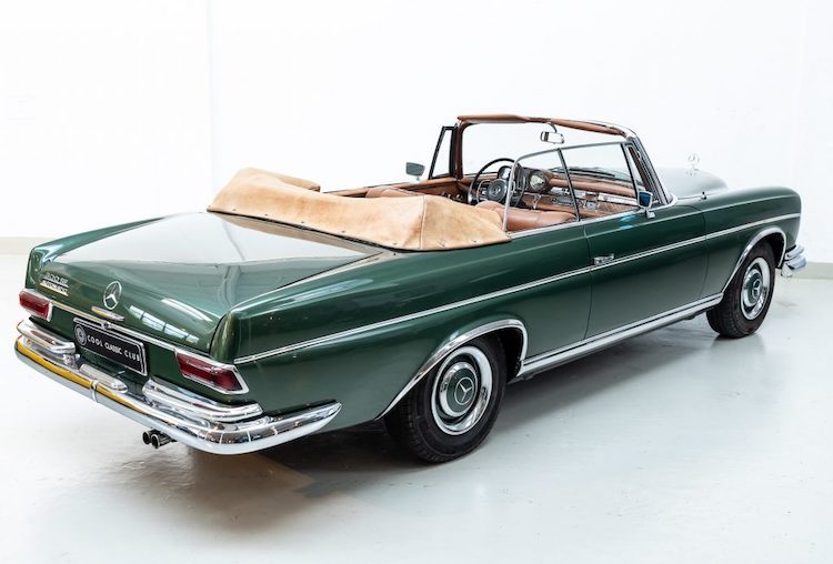 Koop Freddy Heineken's Mercedes 300SE voor 300K euro's
