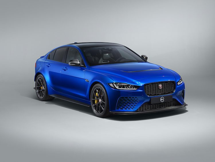 Jaguar kijkt af bij Porsche, komt met XE SV P8 Touring