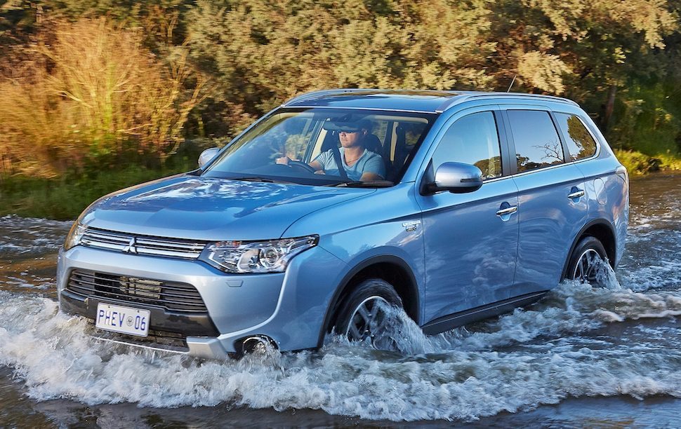 Mitsubishi Outlander PHEV Instyle '15