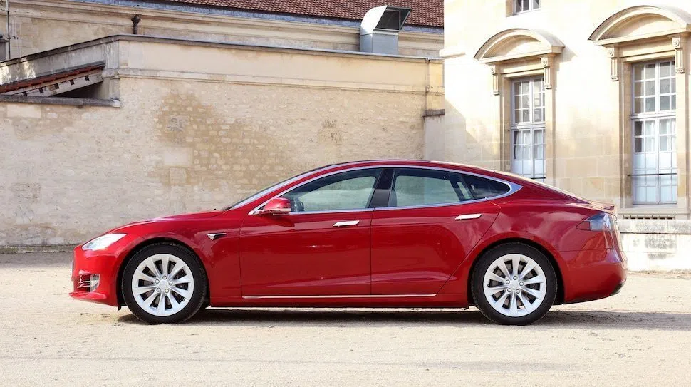 Tsla Auto Rood Tesla: