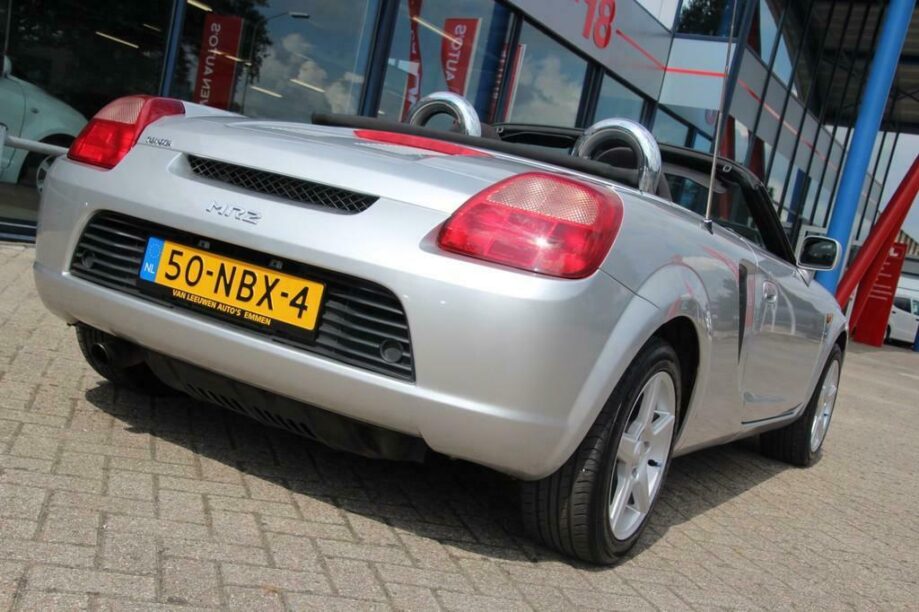Toyota MR2