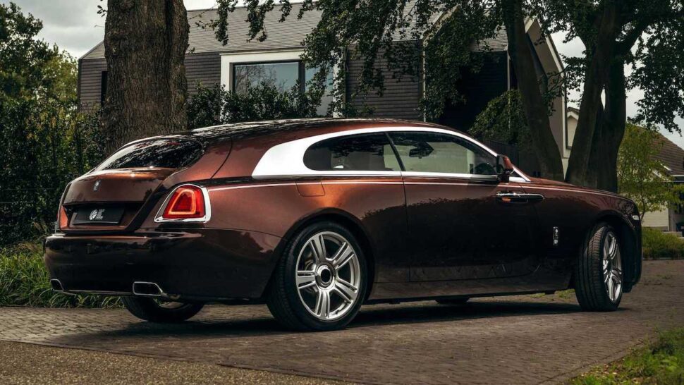 Rolls-Royce Silver Spectre Shooting Brake beter in beeld gebracht