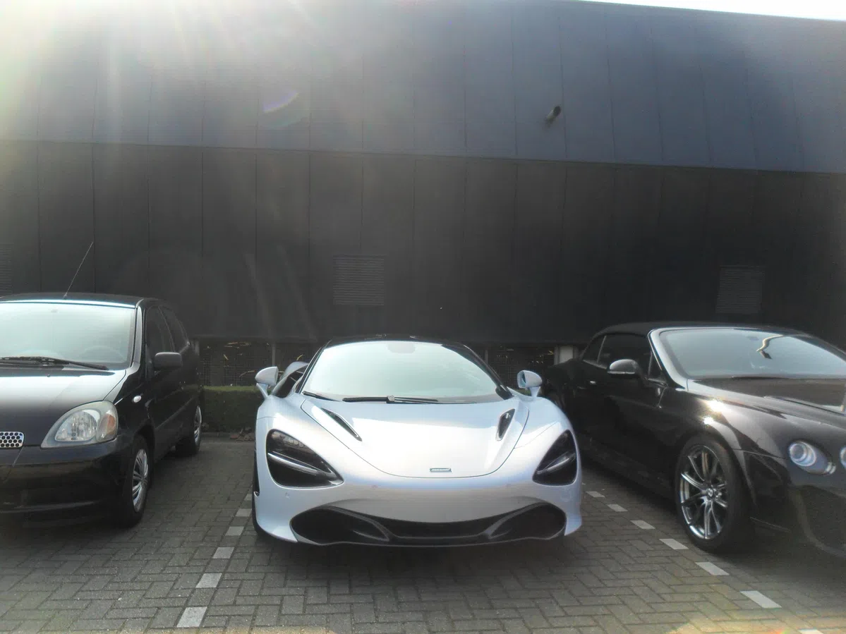 720S vs Conti SS