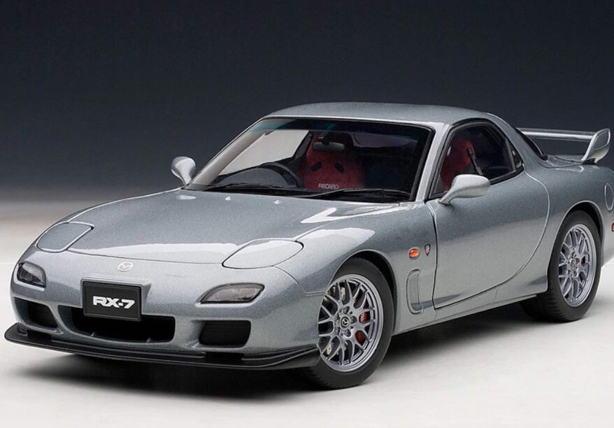 De Mazda RX-7 kan nu in ere hersteld worden