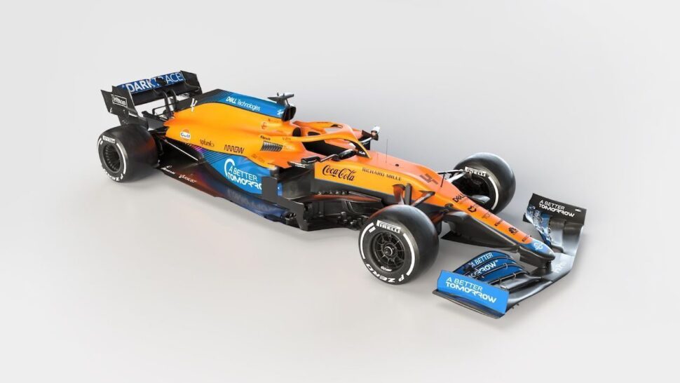 McLaren MCL35M met Mercedes-motor is hier