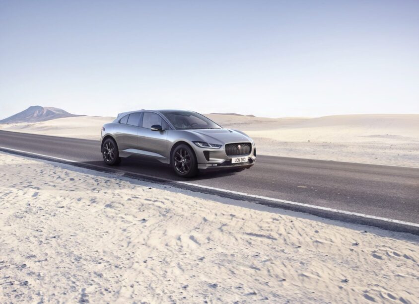 Jaguar I-PACE Black scheelt weer opties aanvinken
