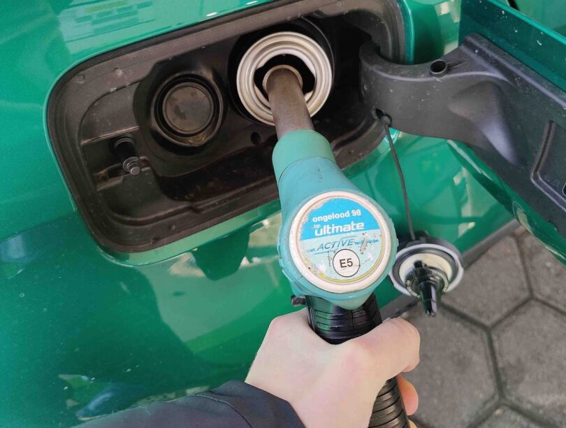 Handeltje goedkope benzine