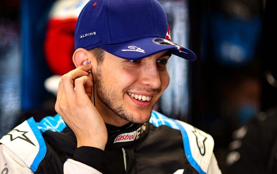 Esteban Ocon heeft zijn contract bij Alpine met drie jaar verlengd.
