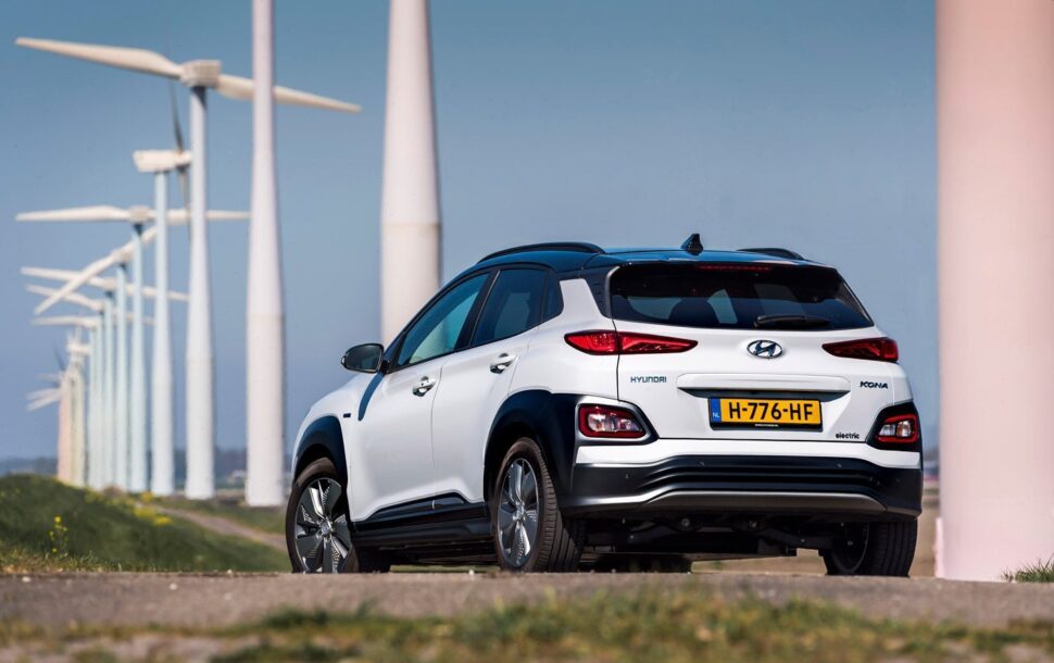 Veel elektrische occasions, zoals de Kona Electric, worden met ex-BTW prijzen geadverteerd in Nederland