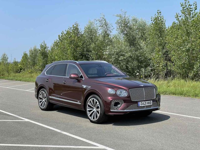 Bentley Bentayga Hybrid rijtest video