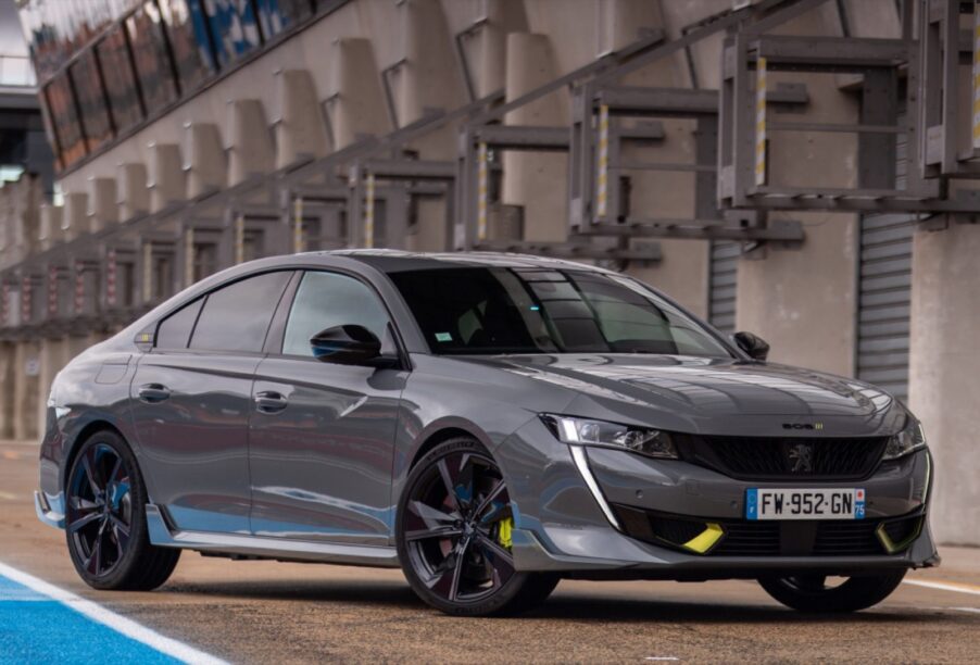 Middenklasse sportsedan