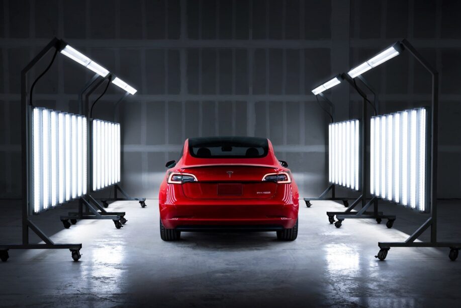 Hertz bestelt 100.000 Tesla Model 3's