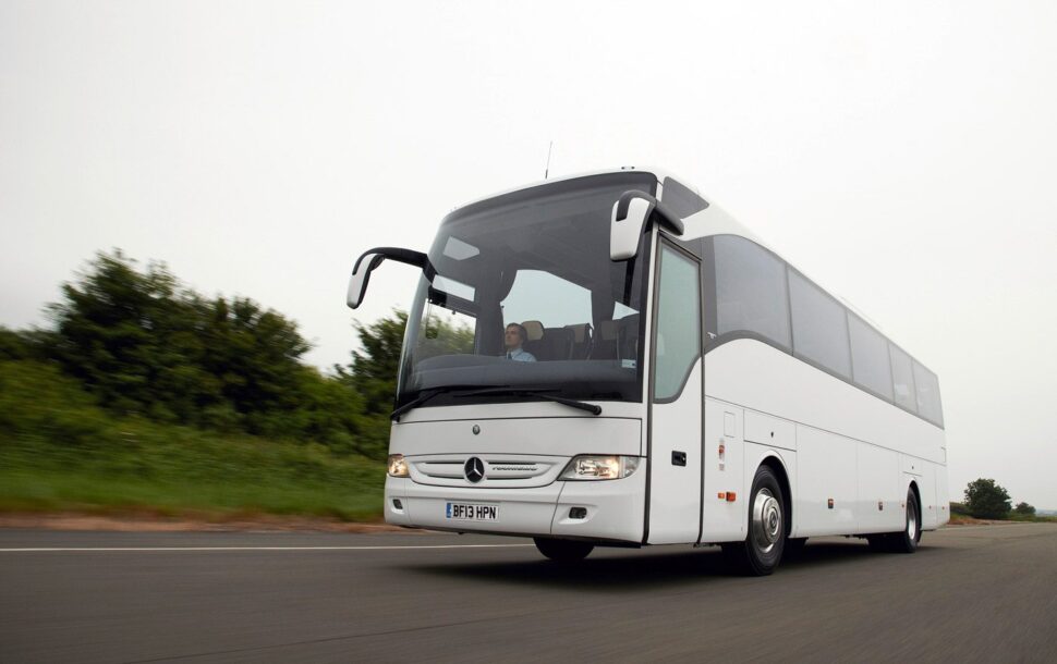Politie slingert 3.500 mensen op de bon vanuit de bus