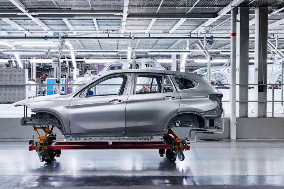 Boomklimmen tegen uitbreiding autofabriek Nedcar