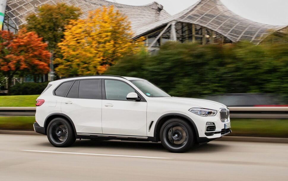 Accu BMW X5 45e is 2 jaar later nog steeds niet veilig