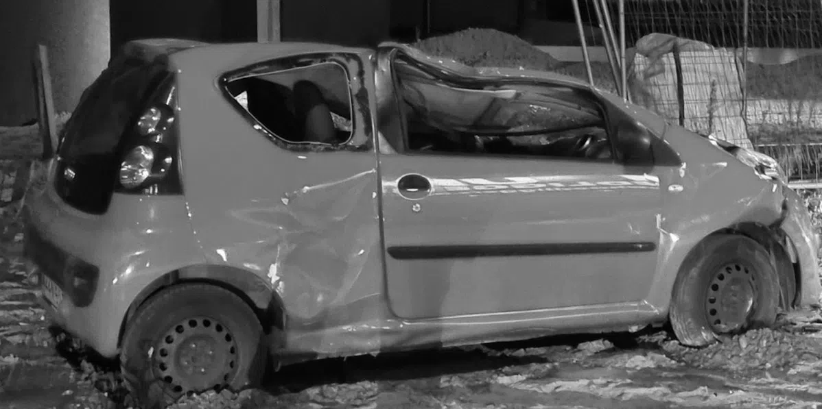 Hele dikke karma: auto brandstofdieven compleet vernield