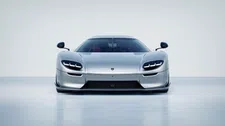 Thumbnail for article: Koenigsegg met handbak razend populair, oplage wordt verhoogd