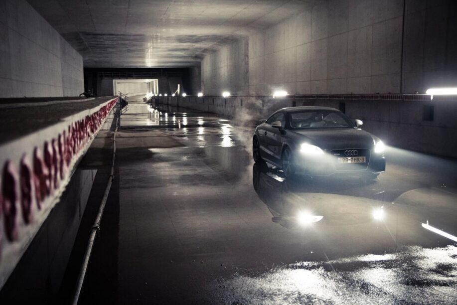 Tunnel