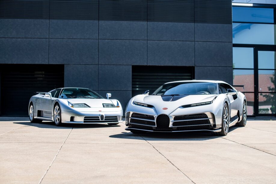Zilveren Bugatti Centodieci past perfect bij deze EB110 Supersport 