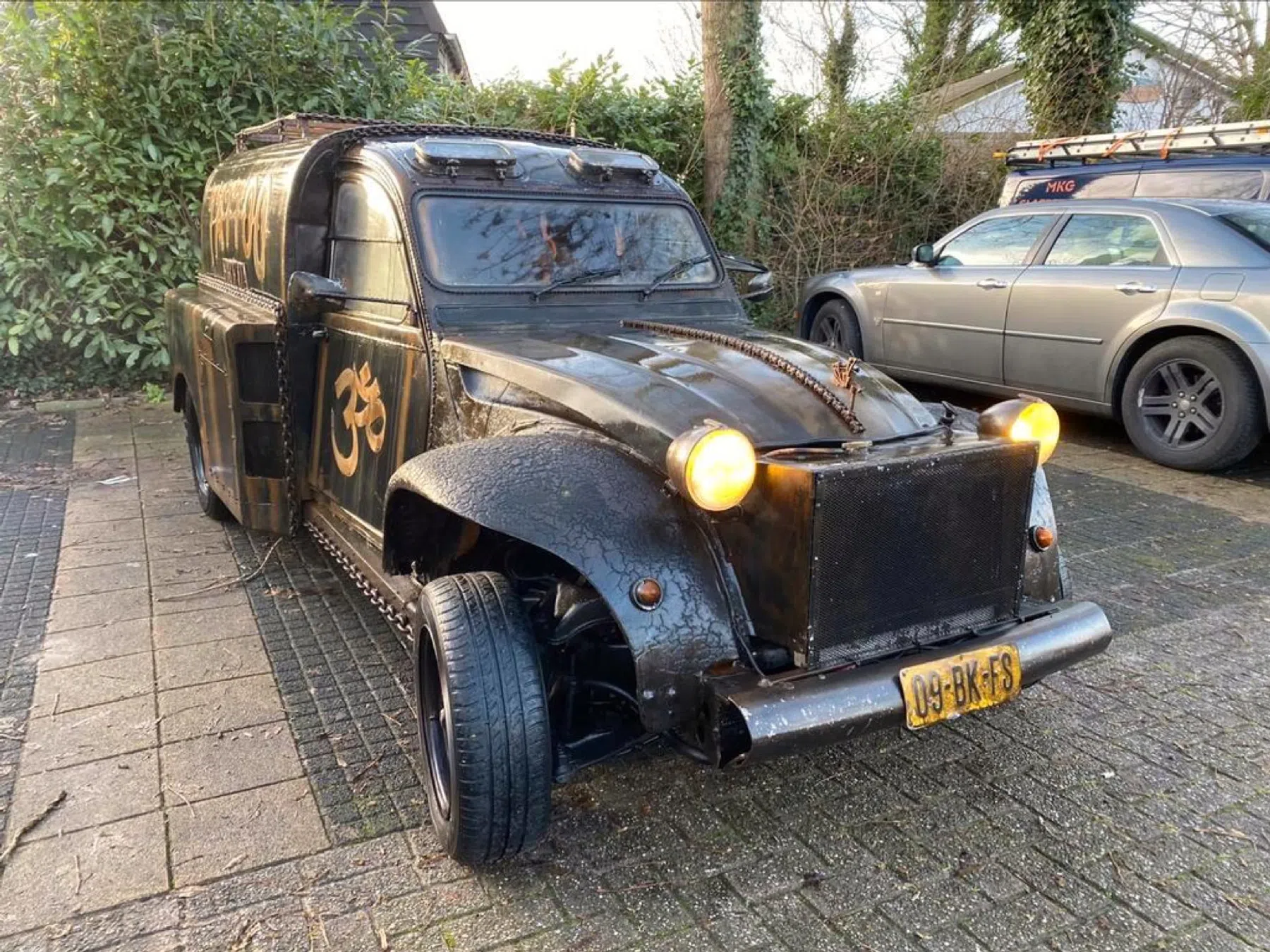Citroen 2CV met V8