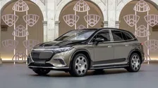 Thumbnail for article: Mercedes-Maybach EQS SUV is extreem luxe