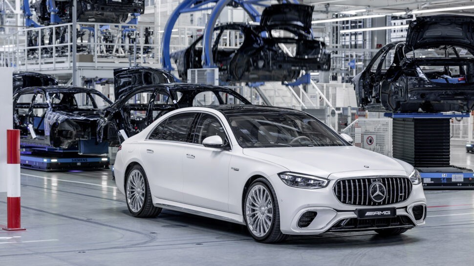 Schietpartij in Duitse Mercedes-fabriek: twee doden