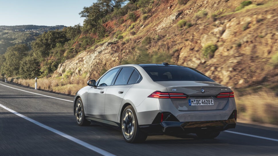 officieel: nieuwe BMW 5 Serie en i5 (tot 601 pk)