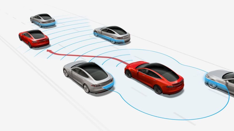 736 crashes Tesla Autopilot