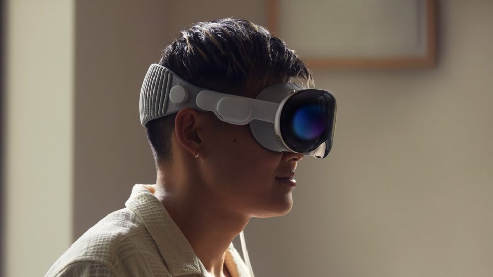Rijden met Apple Vision Pro in Nederland? Dikke boete!