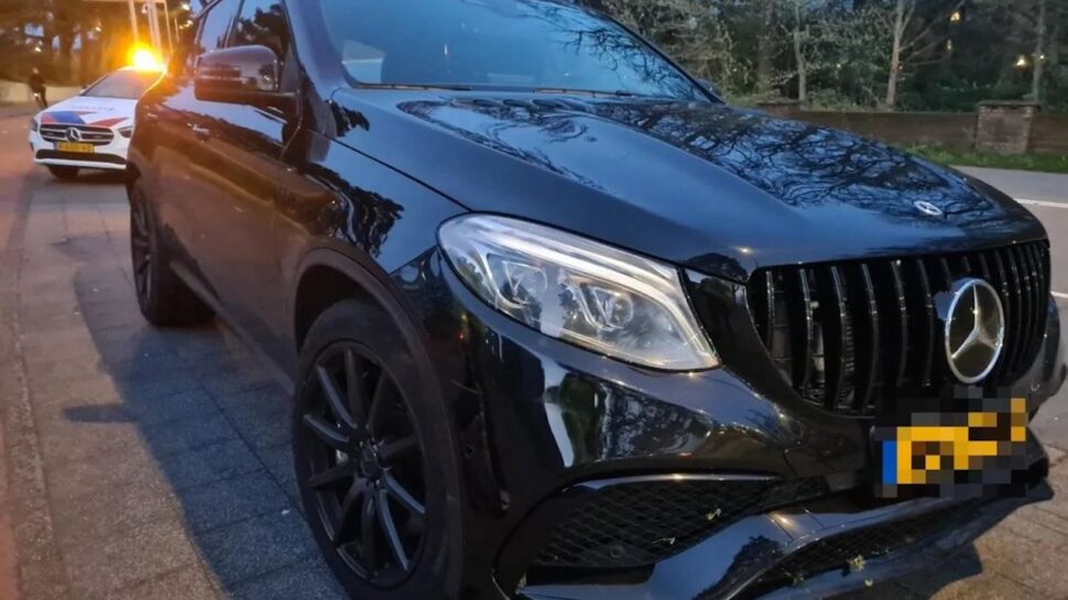 Mercedes politie Den Haag