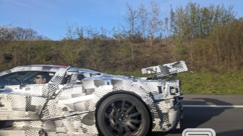 Foto's! Eerste blik opvolger LaFerrari