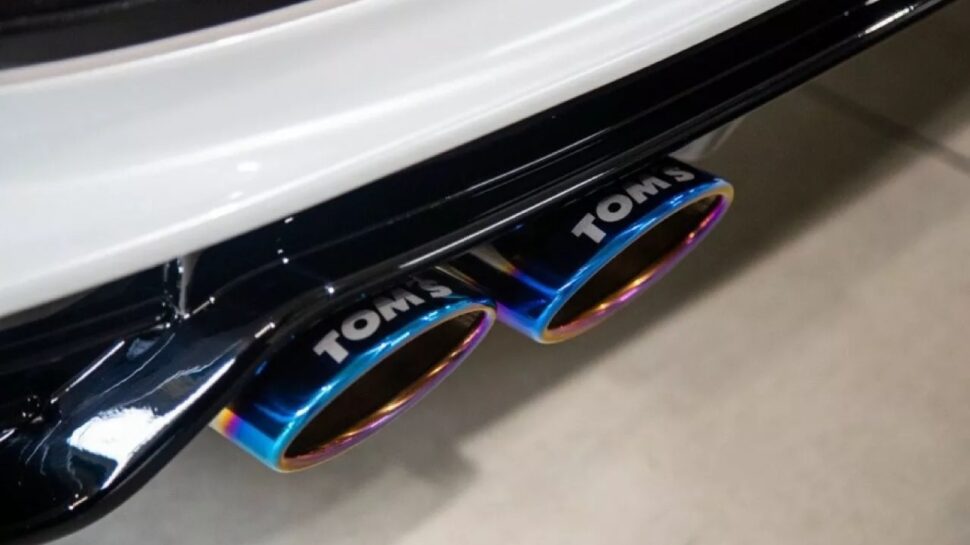 TOM'S Prius