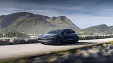 Thumbnail for article: Tesla's rijden door rood na nieuwe update