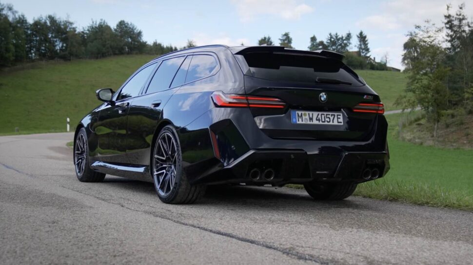 BMW M5 Touring (G99) test en video
